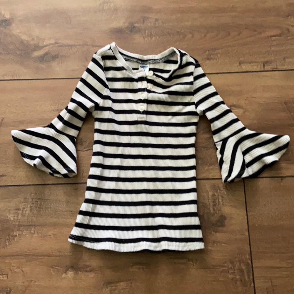 Old Navy Bell Sleeve Striped Top Size 4T